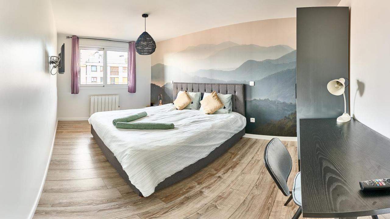 Eclat Dore Bondy Suites Free Parking Екстер'єр фото